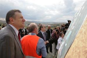 EVENIMENT. Berceanu vrea taxarea şoferilor care circulă pe autostradă