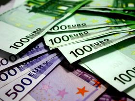 ECONOMIC. Leul se prăbuşeşte: 4,3257 lei/euro