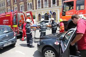 EVENIMENT. Din taxi, la spital