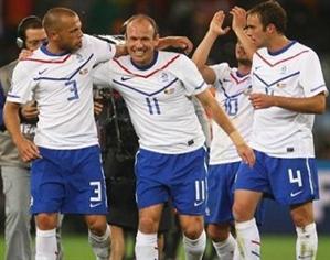 MONDIAL. Olanda - Slovacia, de la ora 17, Brazilia - Chile, de la 21.30
