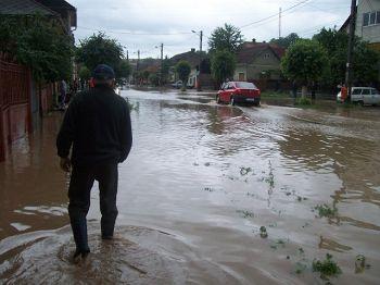 EVENIMENT. Trafic blocat pe DN1C între Cluj şi Gherla