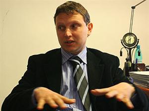ECONOMIC. Pascal Fesneau. Sunt proiecte care stau de un an jumătate la aprobare