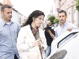 Cum se fabrică o sentinţă falsă