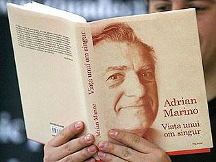 Clujenii dezbat “Memoriile” lui Adrian Marino