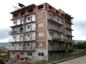 Tupeu maxim la Cluj: bloc de cinci etaje fără nici o autorizaţie    