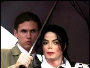 Şoc în SUA: Fiul lui Michael Jackson este de fapt al bodyguardului