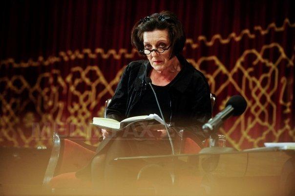 Câştigătoarea Premiului Nobel Herta Muller a umplut sala Atenului Român, la lectura publică pe care a susţinut-o aseară