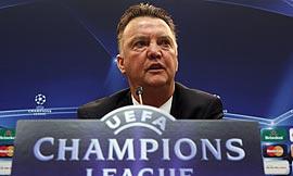 Bayern îi prelungeşte contractul lui Van Gaal până în 2012 şi vrea să se detaşeze în fruntea grupei