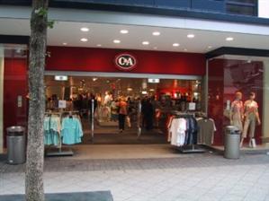C&A îşi deschide magazinul din Cluj