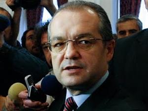 Sindicaliştilor clujeni li s-a cerut, la Bucureşti, să îl ia acasă pe Boc