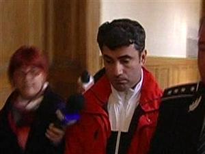 Poliţist clujean după gratii    