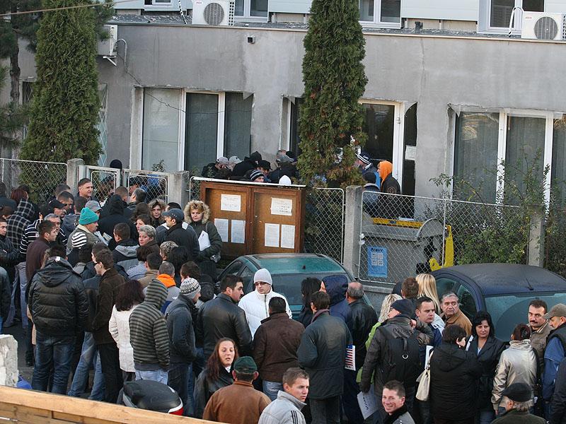 Rezervarea pentru înmatriculări se va face pe internet   