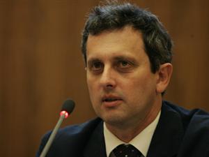 Valentin Lazea: “România este dependentă de atragerile străine de capital”