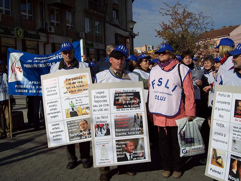 Clujenii se bat cu statul pentru reducerile salariale      