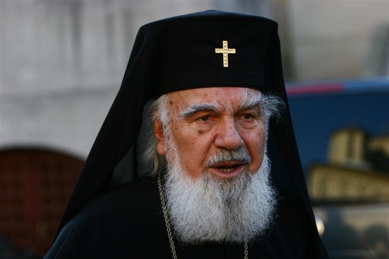 Episcopul Vasile Someşanul: ÎPS Bartolomeu a deschis ochii, este conştient