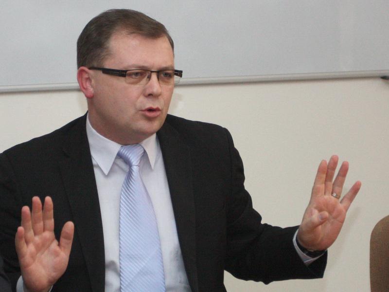 Şeful poliţiei despre subalterni: “Avem destui beţivi şi nenorociţi”