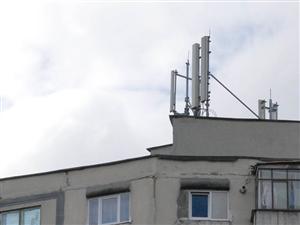 Fără semnal de la antenele GSM de pe un bloc din Mănăştur