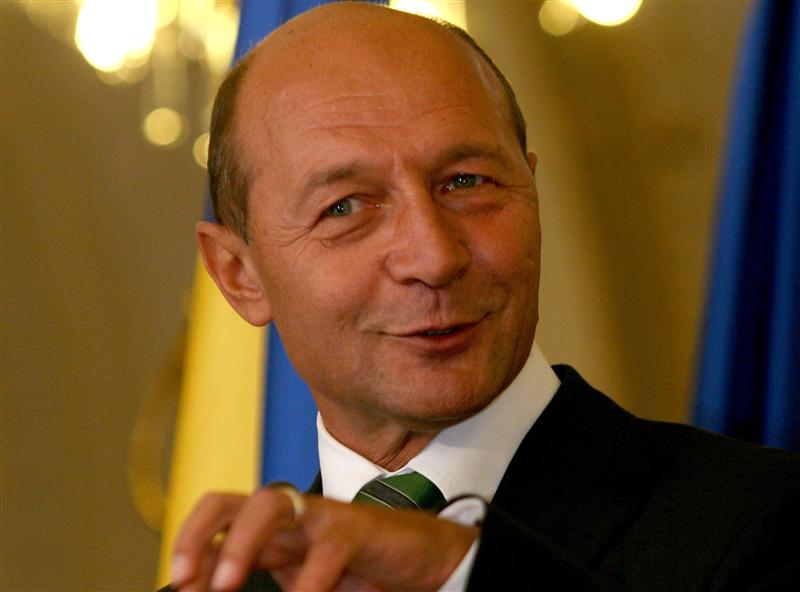Băsescu: Am premierul independent