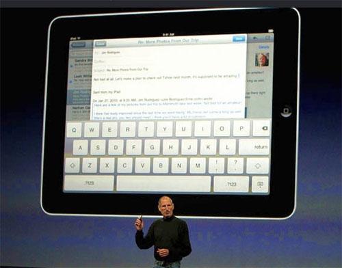 S-a lansat iPad2. Cu două camere, mai subţire, de două ori mai rapid ca primul iPad. Vezi cât costă VIDEO