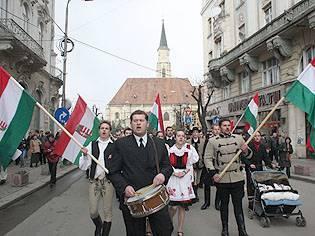 UDMR vrea ca 15 martie să fie declarată zi nelucrătoare, în Transilvania. Credeţi că este o idee bună?