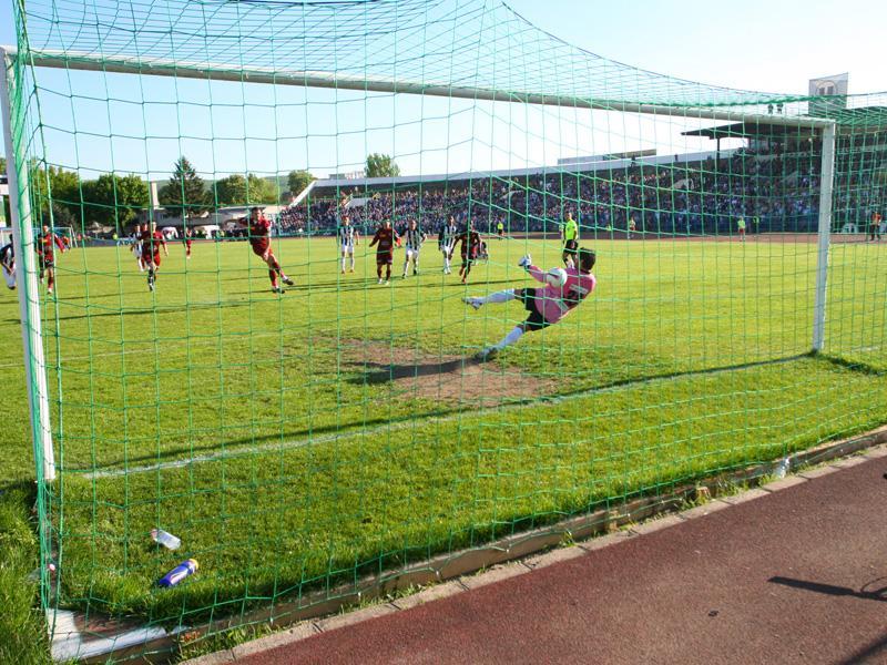 Cine fluieră la derby-ul Clujului: arbitrul care a condus şi meciul cu scandal 