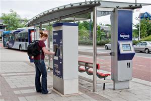 Primăria vrea să modernizeze staţiile de transport în comun: introduce automatele şi tarifarea orară