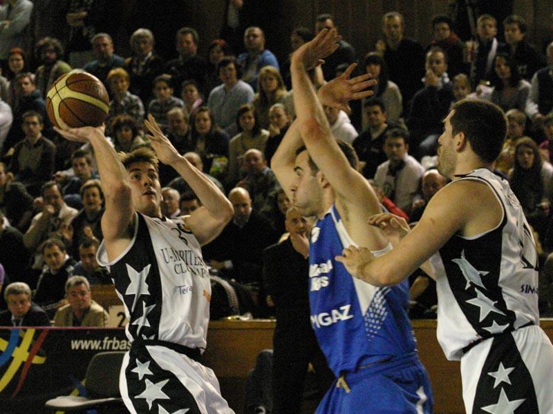 Finala campionatului de baschet: Asesoft - 
