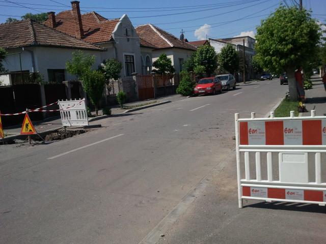 E.On Gaz continuă spargerile pe străzi reabilitate. Azi, Heltai Gaspar FOTO