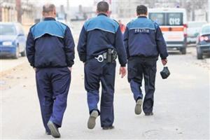 Agenţii de poliţie din Cluj, puşi la dispoziţie