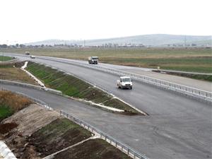 Giurgiu ameninţă că va strânge semnături de la parlamentari pentru Autostrada Transilvania
