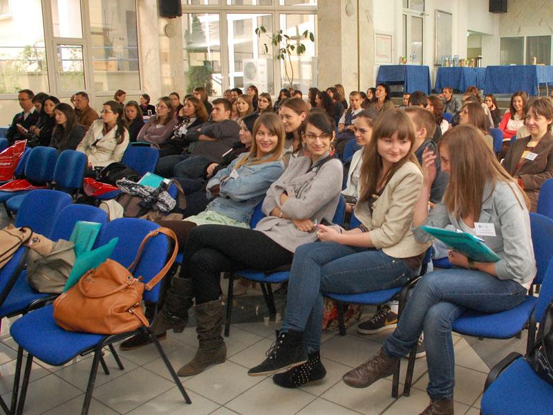 Trei candidaţi pe loc la Medicină    