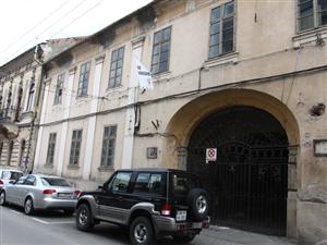 Tranzacţiile imobiliare de criză ale anului