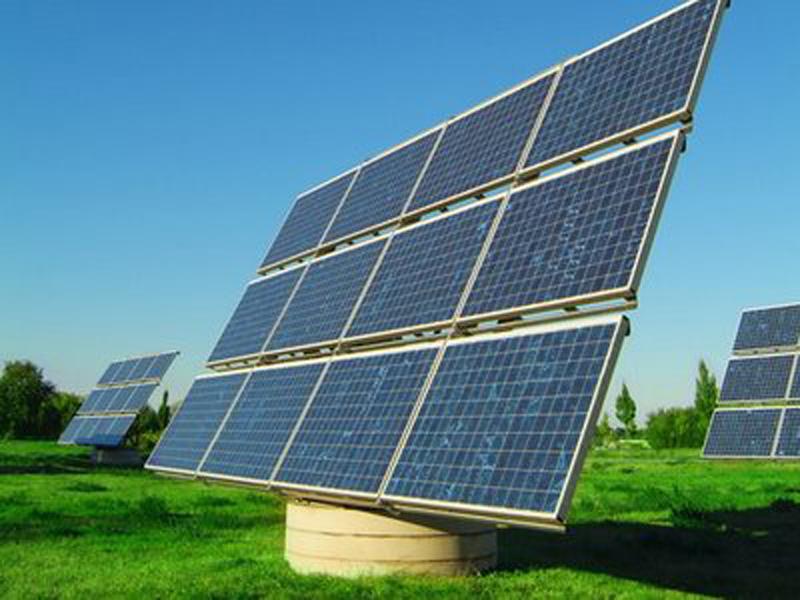 Pensiune cu panouri solare lângă parcul industrial