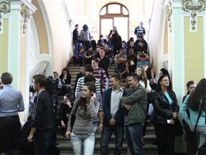 O universitate din Cluj, a treia din ţară  în topul celor mai multe locuri la studiile doctorale