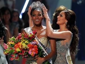 Miss Univers 2011 a fost desemnată reprezentanta Angolei GALERIE FOTO