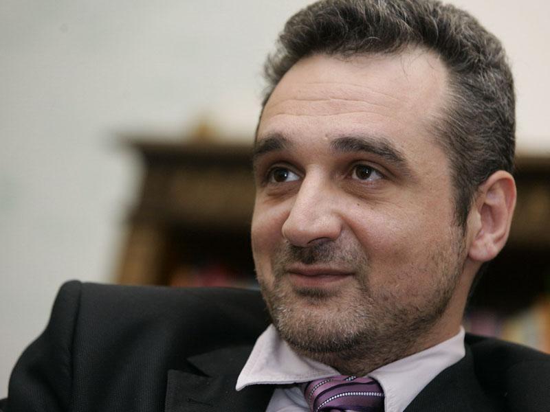 Lăzăroiu, dat afară din guvern. Boc vrea să îl schimbe cu Sulfina Barbu