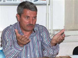 Șeful arbitrilor din România, Vasile Avram, reținut de procurori. Duminică va fi propus spre arestare