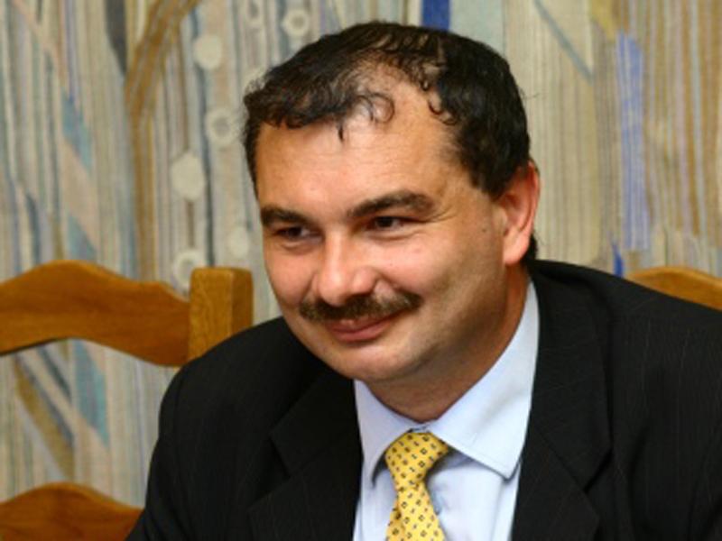 Mircea Miclea: “Salariile profesorilor ar trebui să urce cu 27%”