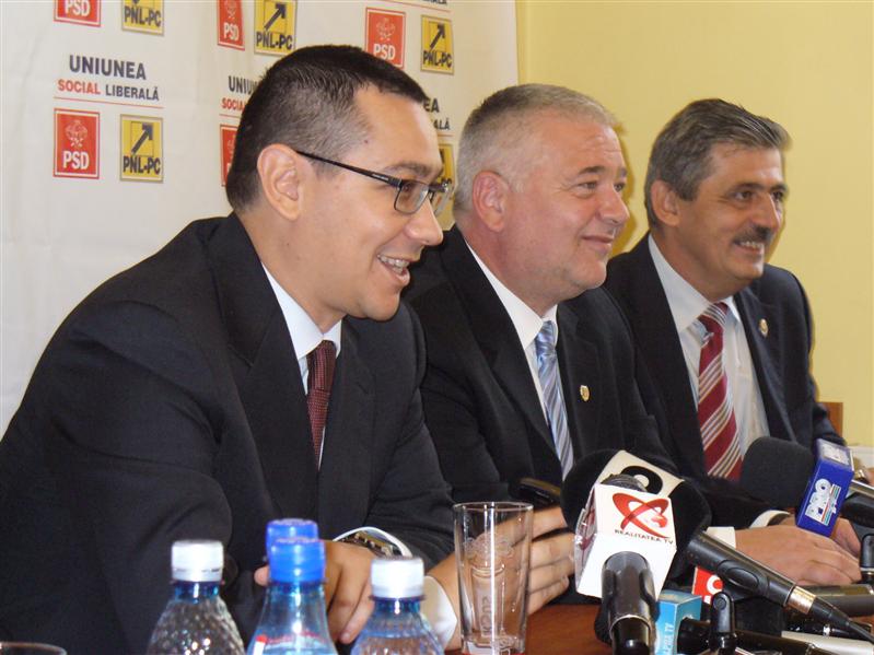 Ponta a venit la Cluj ca să facă strategia USL pentru alegerile din Cluj: 