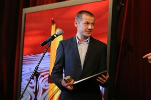 Artistul clujean Mircea Cantor a obţinut premiul Marcel-Duchamp la Târgul Internaţional de Artă Contemporană