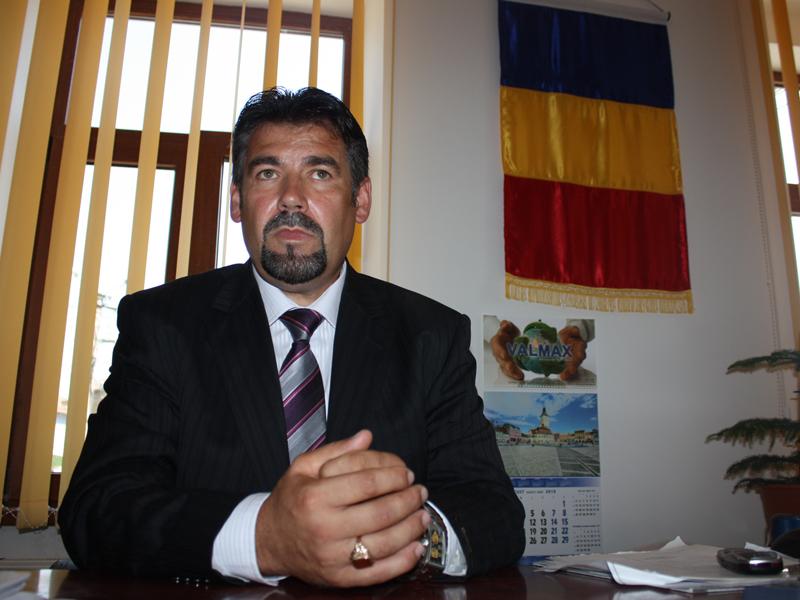 Primarul din Sic “colecţionează” un nou dosar penal     