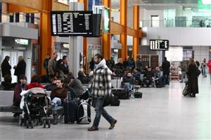 50 de pasageri din Cluj afectaţi azi de falimentul Malev