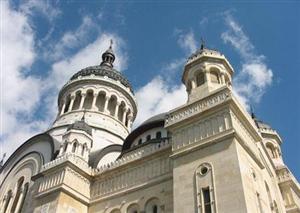 Sinodul Mitropolitan din Cluj: desprinderea eparhiei din Alba Iulia e justificată, cea a Oradei - nu