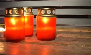 Lumânări aprinse pentru sufletele copiilor ucişi la Tarniţa VIDEO