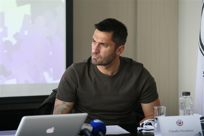 Niculescu: Nu îmi agăţ ghetele în cui, dar nu voi fi antrenor-jucător. Obiectivul e locul 6 VIDEO