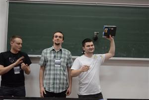 Studenţii de la UTCN s-au bătut în roboţi; câştigătorul a costat 2.000 euro VIDEO