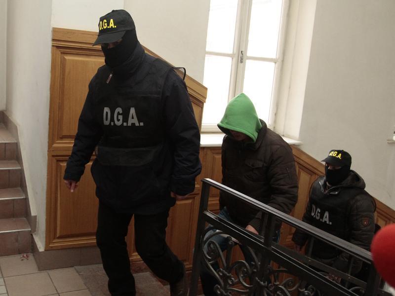 Poliţiştii clujeni acuzaţi de corupţie rămân liberi: CA respinge recursul procurorilor