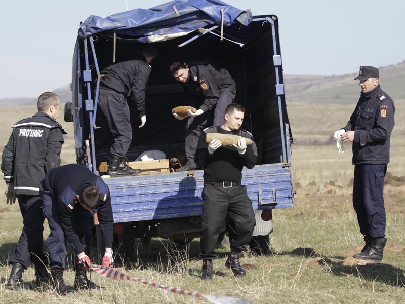 100 de kilograme de muniţie aruncate în aer