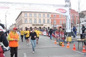 Străzi închise duminică pentru Maratonul Internaţional; între ele, Bariţiu şi piaţa Unirii VIDEO