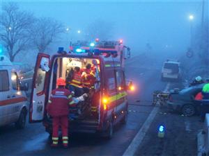 Accident grav la intrarea în Cluj-Napoca. O persoană decedată, cinci rănite, circulaţia blocată două ore